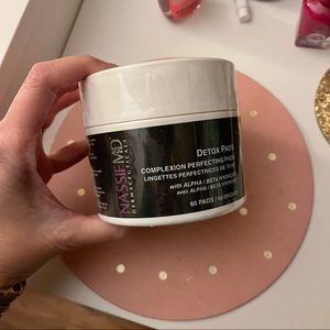 NWT NassifMD Detox Pads